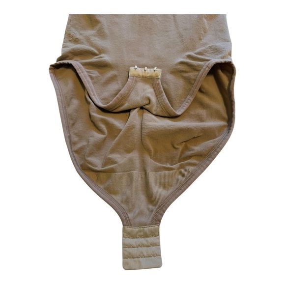 Spanx One Piece Nude Colour Snap Crotch Underwire Shape Wear - Size XL - Picture 4 of 9